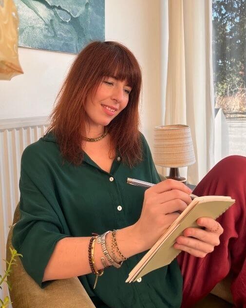 Cristina Montoro, psicóloga especializada en ansiedad y trauma, en su consulta en Dinamarca.